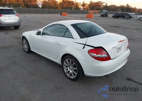 2008 Mercedes-Benz Slk 350 z USA, uszkodzony, nr VIN WDBWK56F98F174962